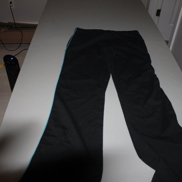 Black Danskins Athletic Pants Size Medium New - Picture 4 of 5